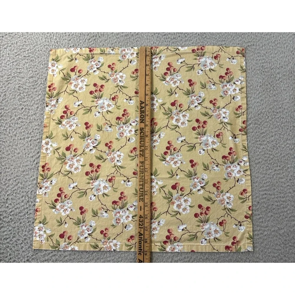 Williams Sonoma Cherry Blossom Tablecloth 65 x 100